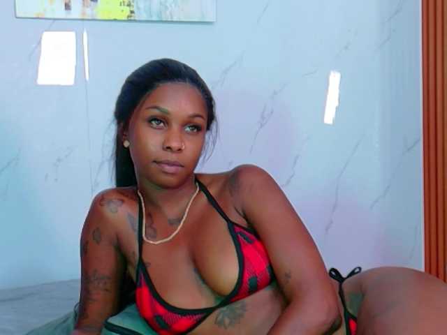 kinkyandsavage live cam on BongaCams