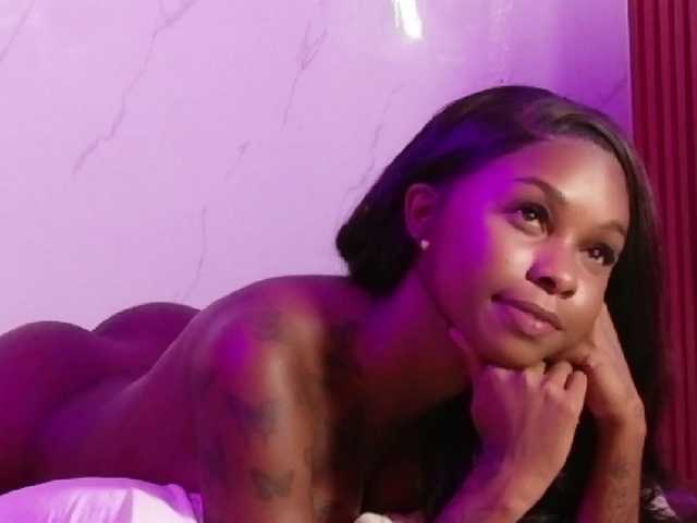 kinkyandsavage live cam on BongaCams