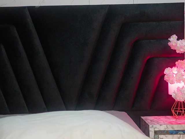 kinkyandsavage live cam on BongaCams