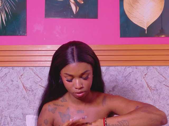 kinkyandsavage's BongaCams show and profile