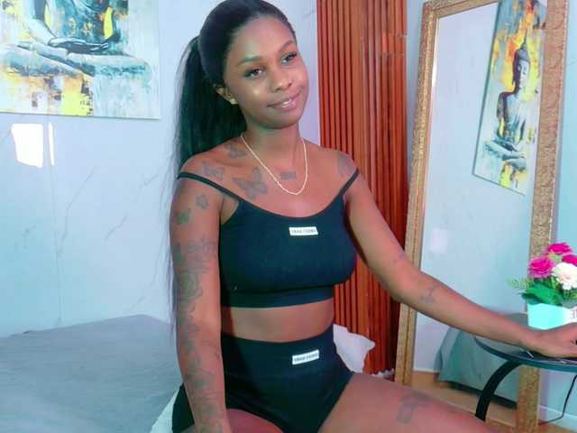 kinkyandsavage live cam on BongaCams