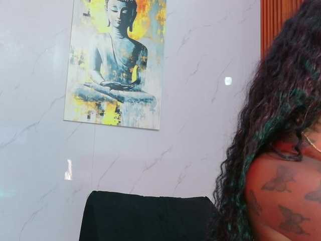 kinkyandsavage live cam on BongaCams