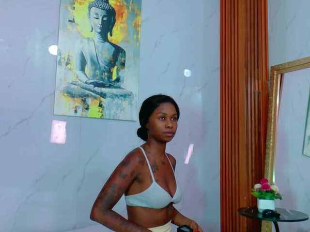 kinkyandsavage live cam on BongaCams