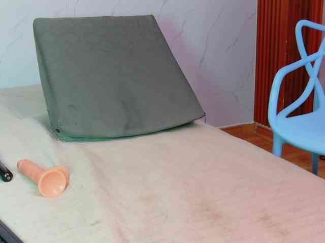 kinkyandsavage webcam