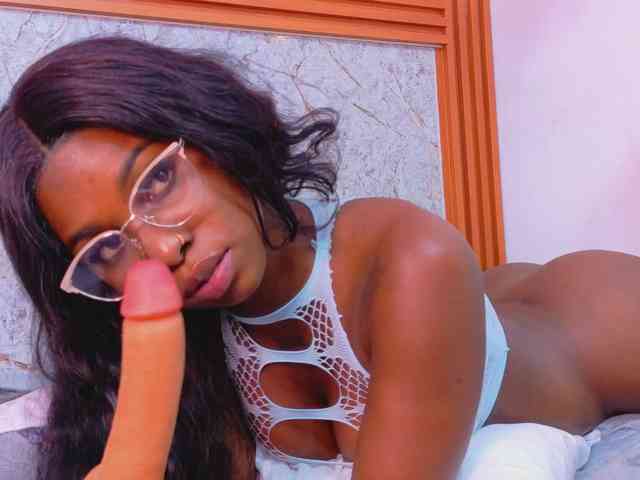 kinkyandsavage webcam