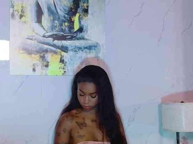 Model: kinkyandsavage
