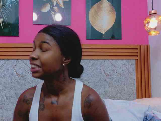 kinkyandsavage webcam