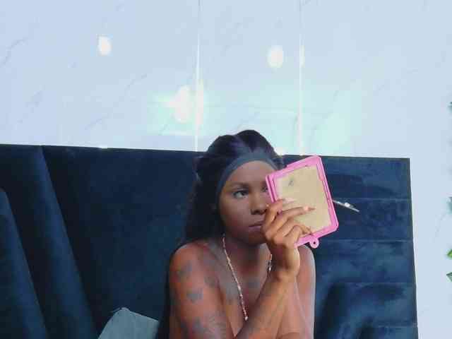 kinkyandsavage webcam