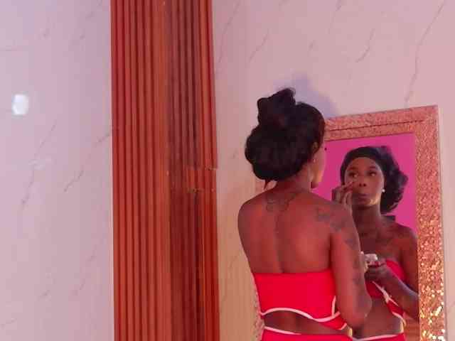kinkyandsavage Live Webcam on BongaCams