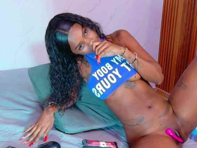 kinkyandsavage webcam