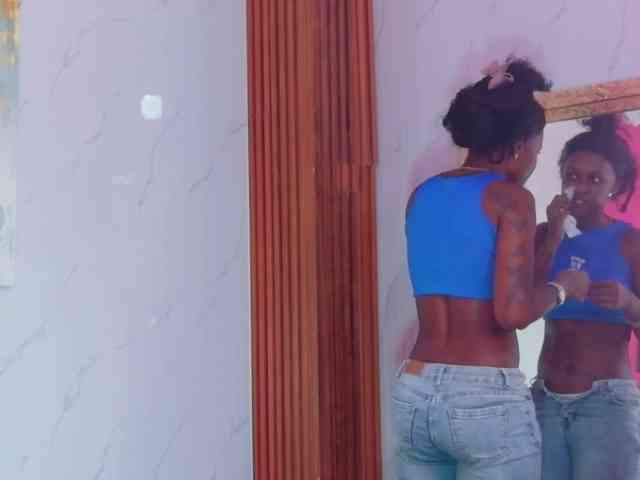 kinkyandsavage webcam