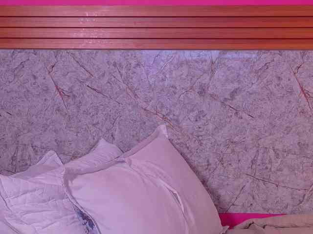 kinkyandsavage webcam