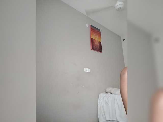Camdolie live cam on BongaCams