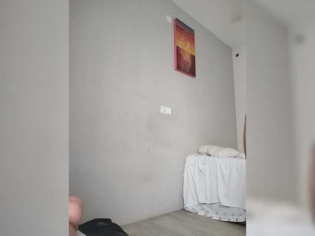 Camdolie live webcam show
