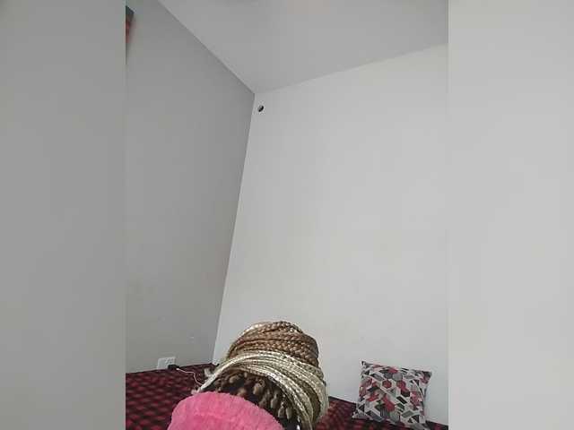 Camdolie live cam on BongaCams