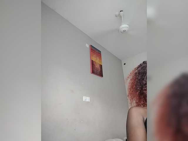 Camdolie live cam on BongaCams