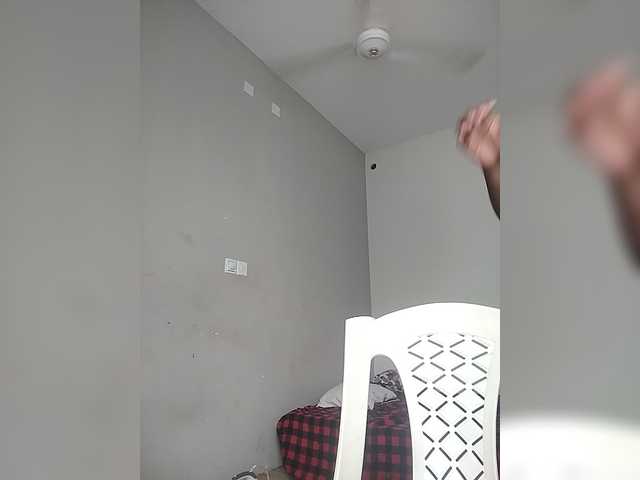 Camdolie live cam on BongaCams