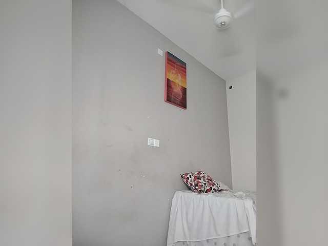 Camdolie live webcam show