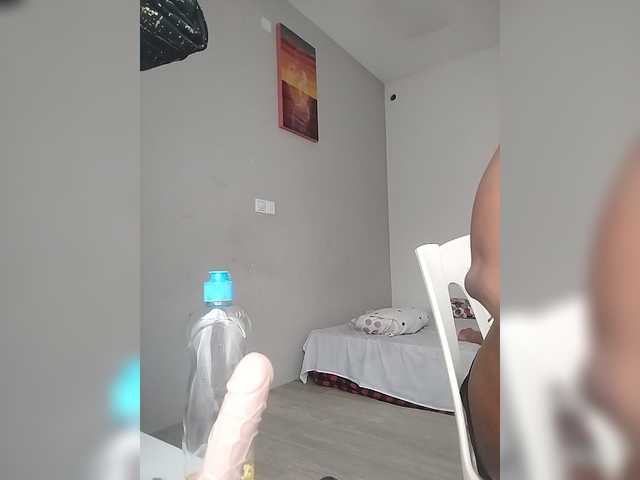 Camdolie live cam on BongaCams
