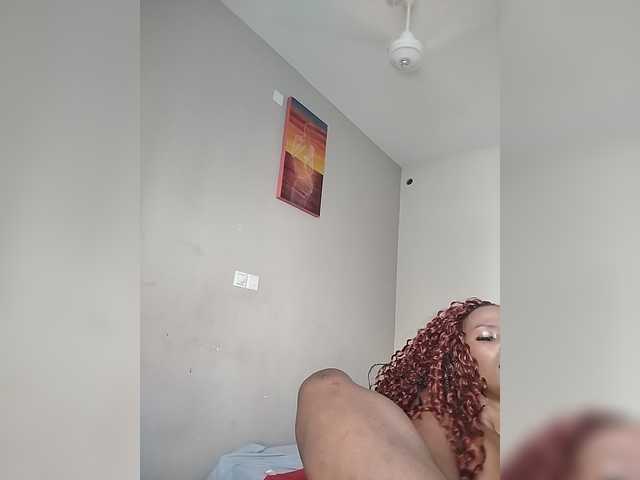 Camdolie live cam on BongaCams