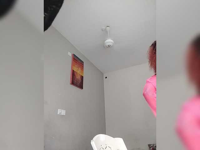Camdolie live cam on BongaCams