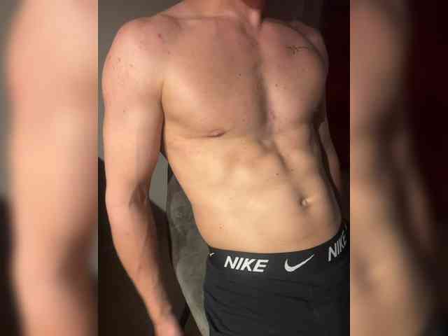 -HUGOo- Sex Cam Show