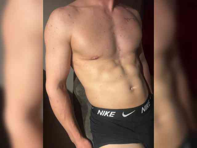 -HUGOo- Sex Cam Show