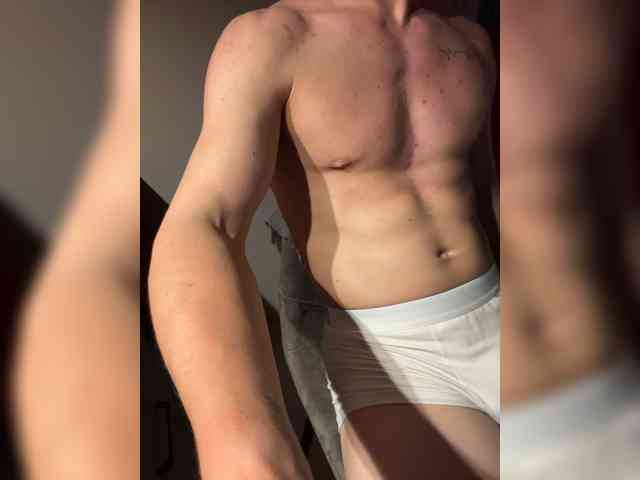 -HUGOo- Sex Cam Show