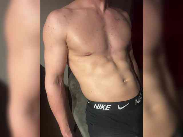 -HUGOo- Sex Cam Show