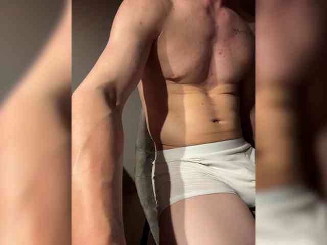 -HUGOo- Sex Cam Show