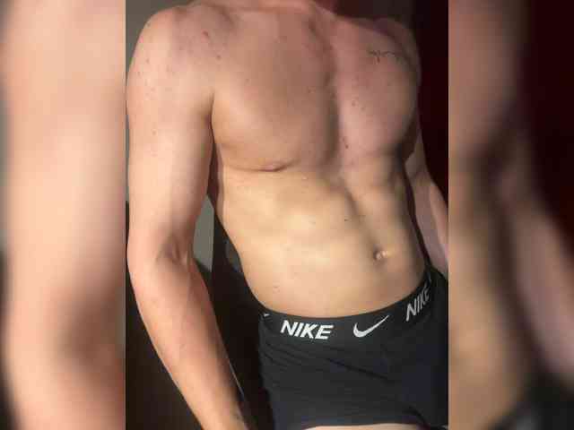 -HUGOo- Sex Cam Show