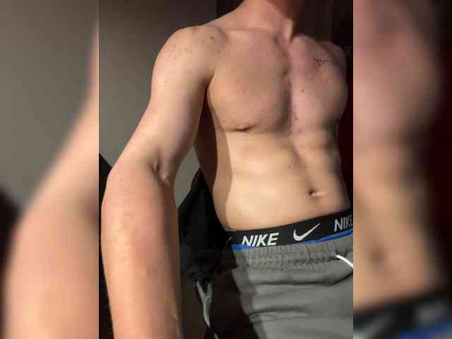 -HUGOo- Sex Cam Show