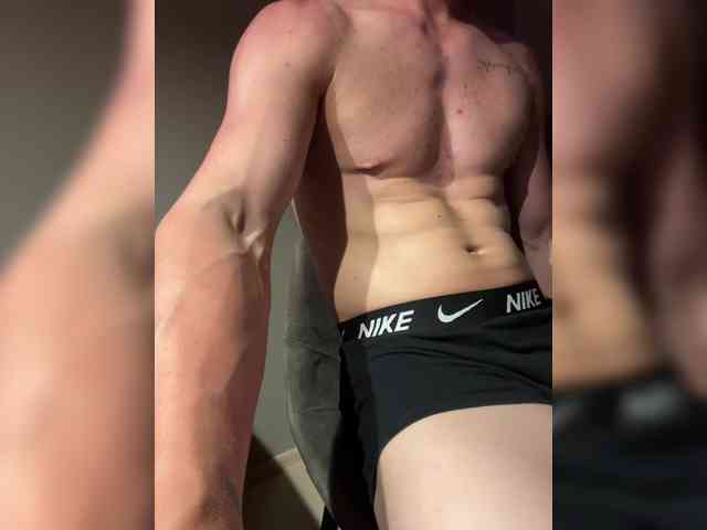 -HUGOo- Sex Cam Show