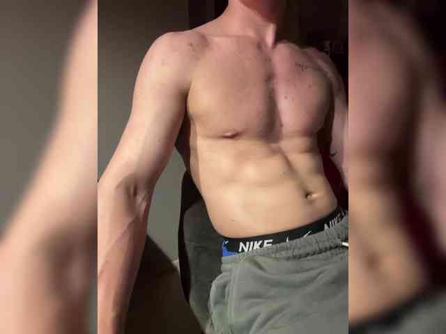 -HUGOo- Sex Cam Show
