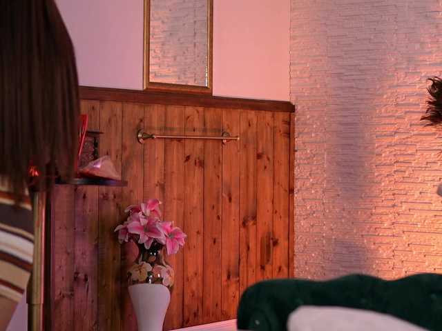 Sex chat gratuit in direct cu JennaDay pe BongaCams