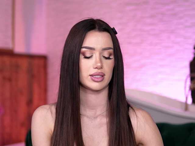 Sex chat gratuit in direct cu JennaDay pe BongaCams