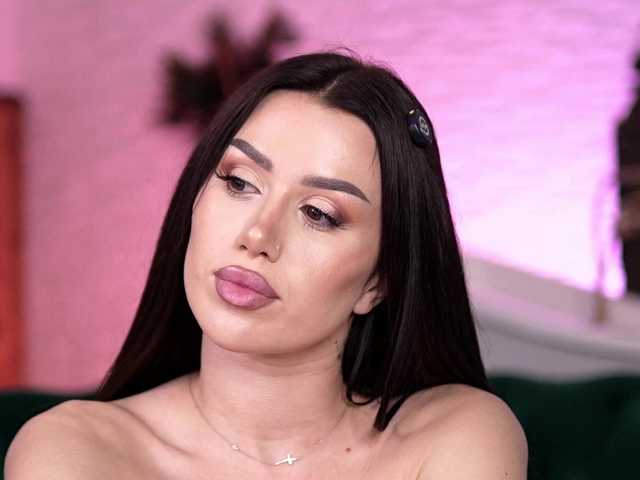 Sex chat gratuit in direct cu JennaDay pe BongaCams