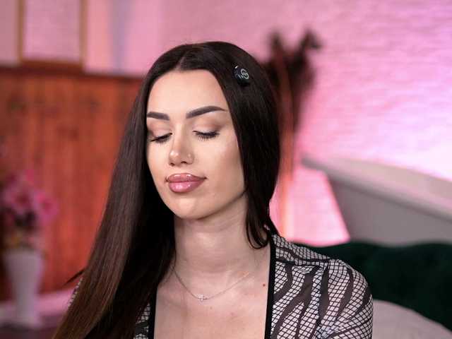 Sex chat gratuit in direct cu JennaDay pe BongaCams