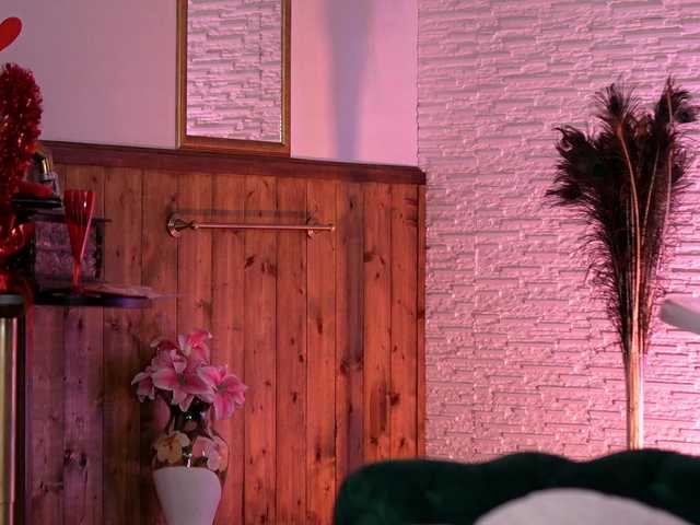 JennaDay Live Cam and Statistics on UnifiedCams