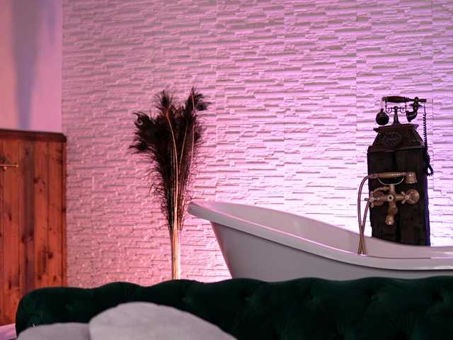 JennaDay's BongaCams show and profile