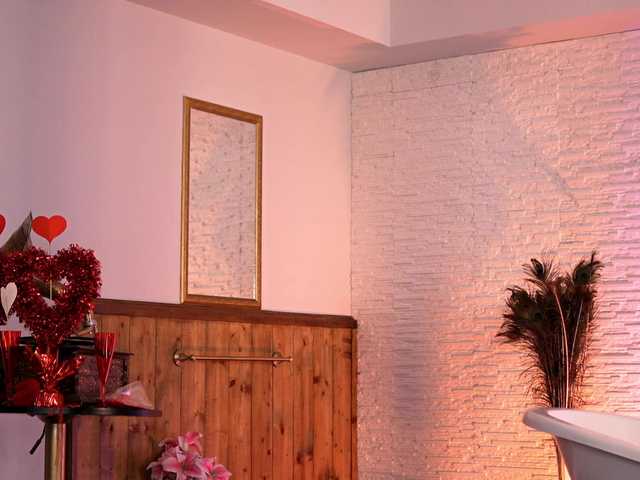 Sex chat gratuit in direct cu JennaDay pe BongaCams