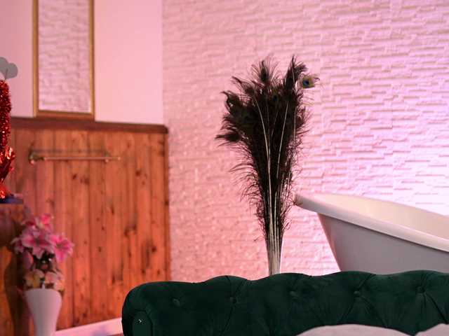 Sex chat gratuit in direct cu JennaDay pe BongaCams