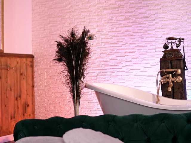 Sex chat gratuit in direct cu JennaDay pe BongaCams