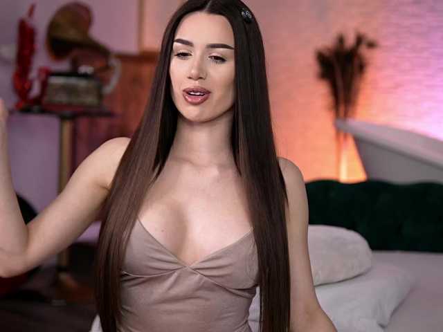 Sex chat gratuit in direct cu JennaDay pe BongaCams