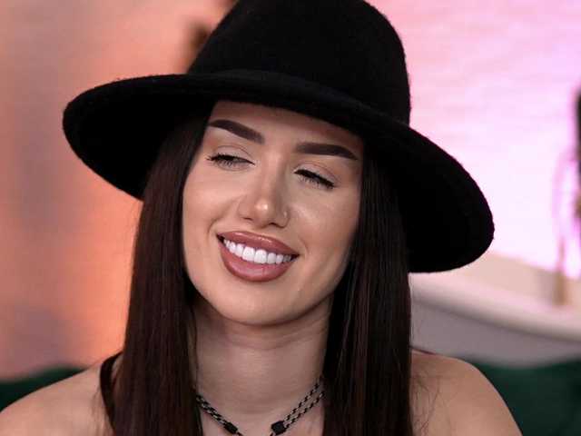 Sex chat gratuit in direct cu JennaDay pe BongaCams