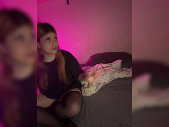Sex chat gratuit in direct cu TheFoxAlissha pe BongaCams
