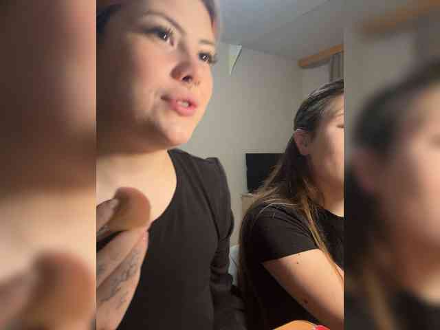 TheFoxAlissha webcam