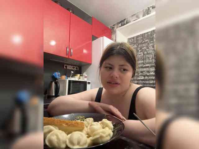 TheFoxAlissha webcam