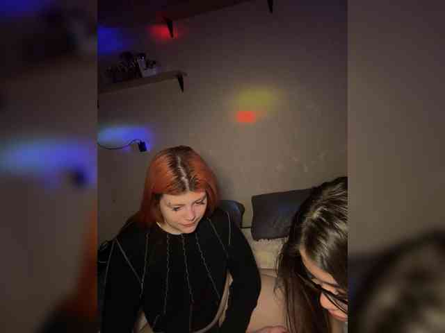 TheFoxAlissha webcam
