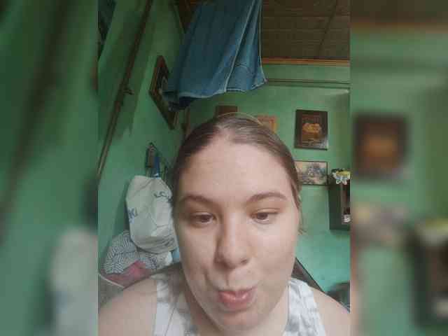 Denyse-Eliza webcam